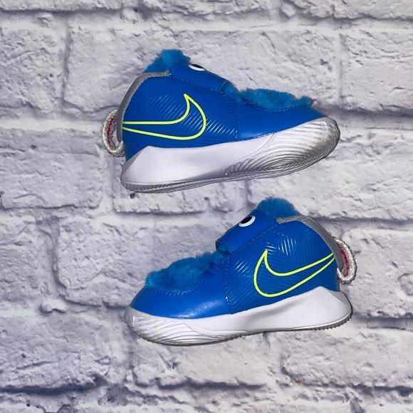 Nike Team Hustle D9 Lil TD 'Light Photo Blue'- Size 5 - Picture 3 of 7